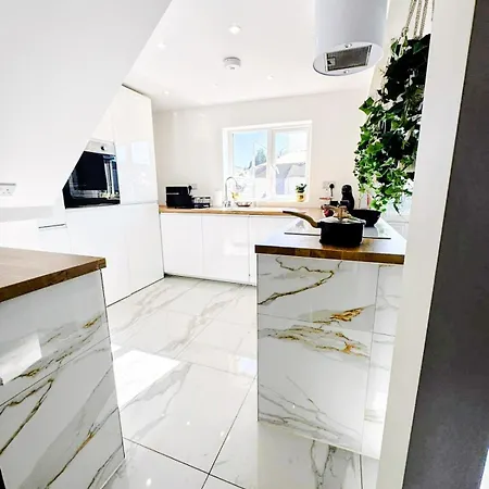 Tatil Evi Home, But Better - Up To 11 Guests - Family & Contractor