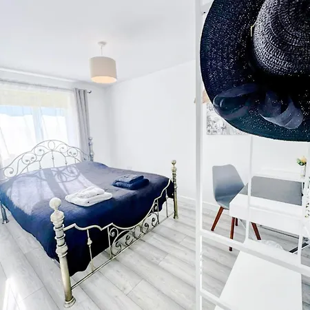 Home, But Better - Up To 11 Guests - Family & Contractor Tatil Evi Ormesby